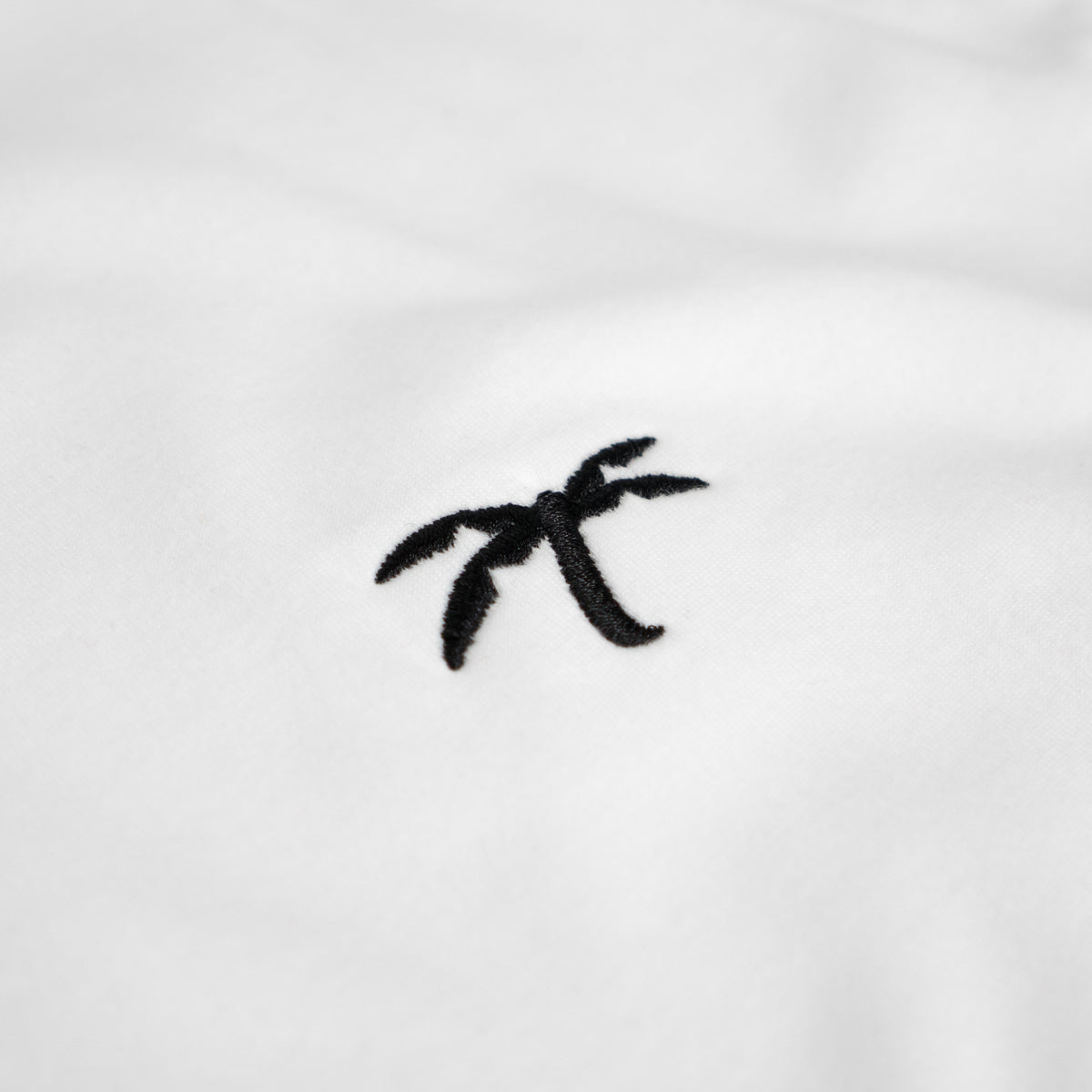 Yolo T white-black - Trapical